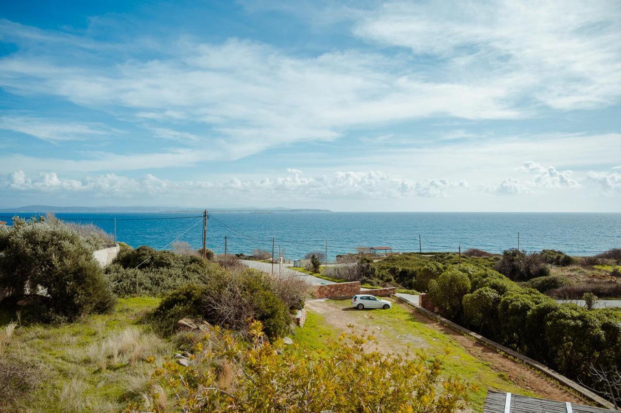 Seafront Apartment Karfas Exterior foto